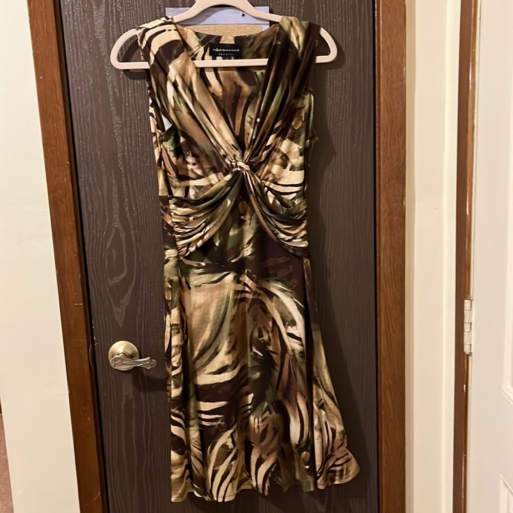 Short sleeve dress-size 6